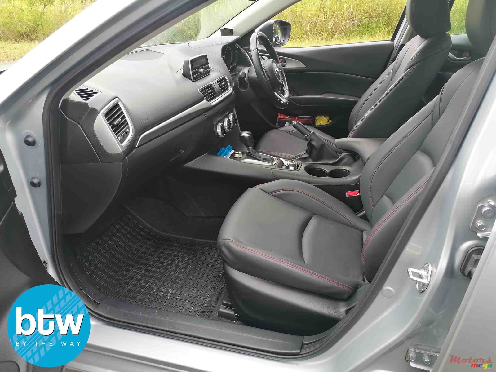 2018' Mazda 3 photo #4