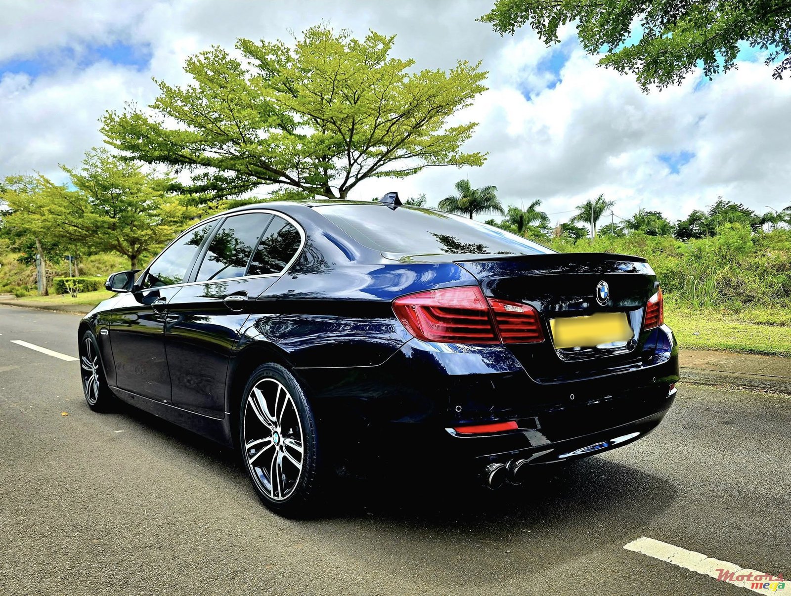 2015' BMW 520 photo #4