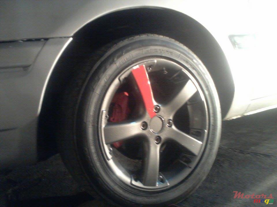 1993' Mazda 323 familia photo #4