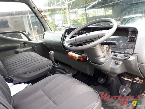 1999' Mitsubishi Canter photo #6