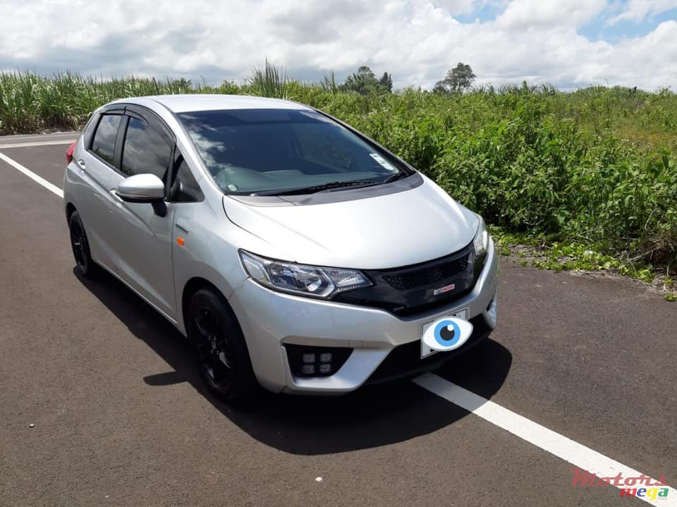 2015' Honda Fit photo #1