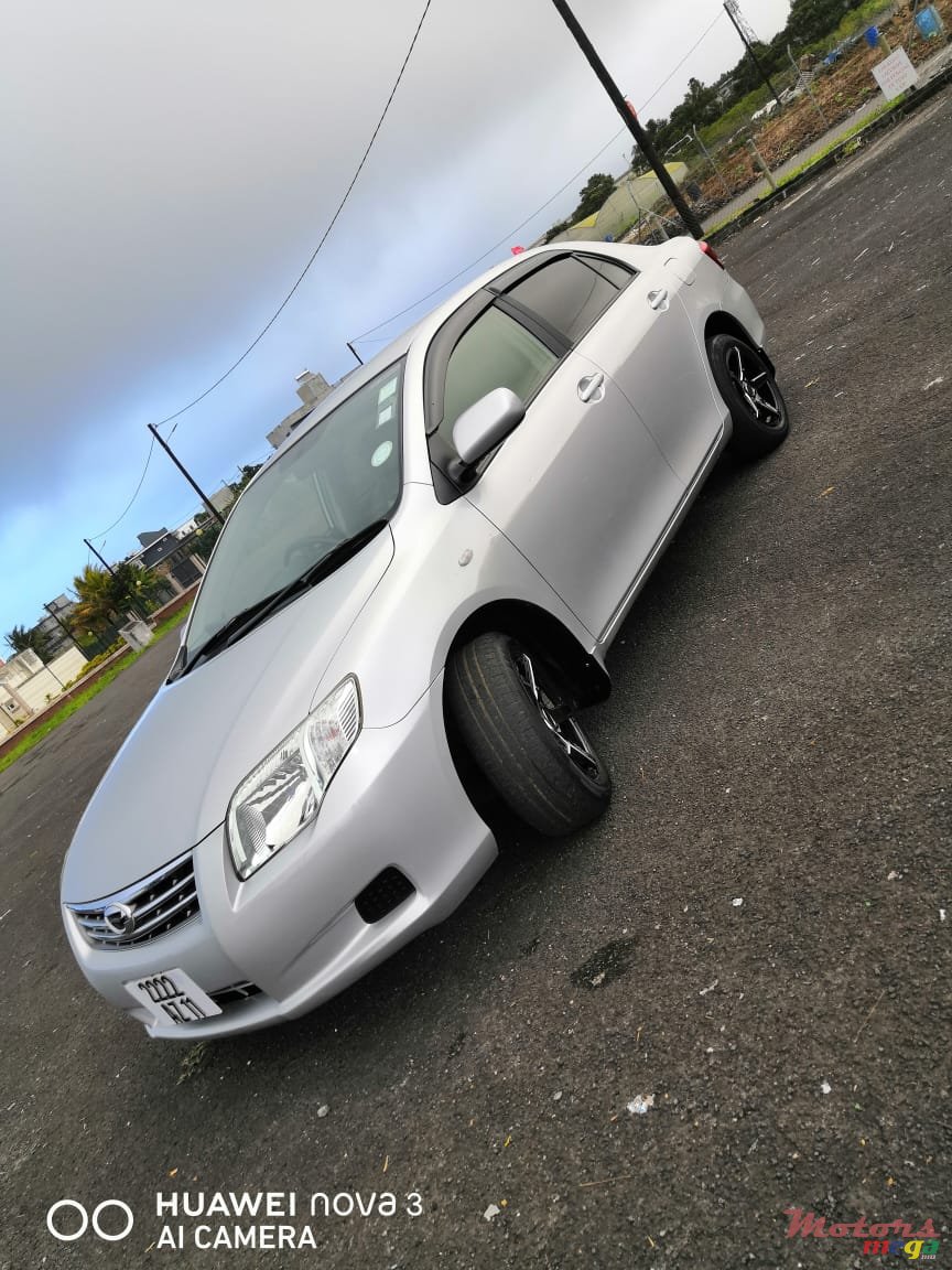 2011' Toyota Axio Japan photo #1