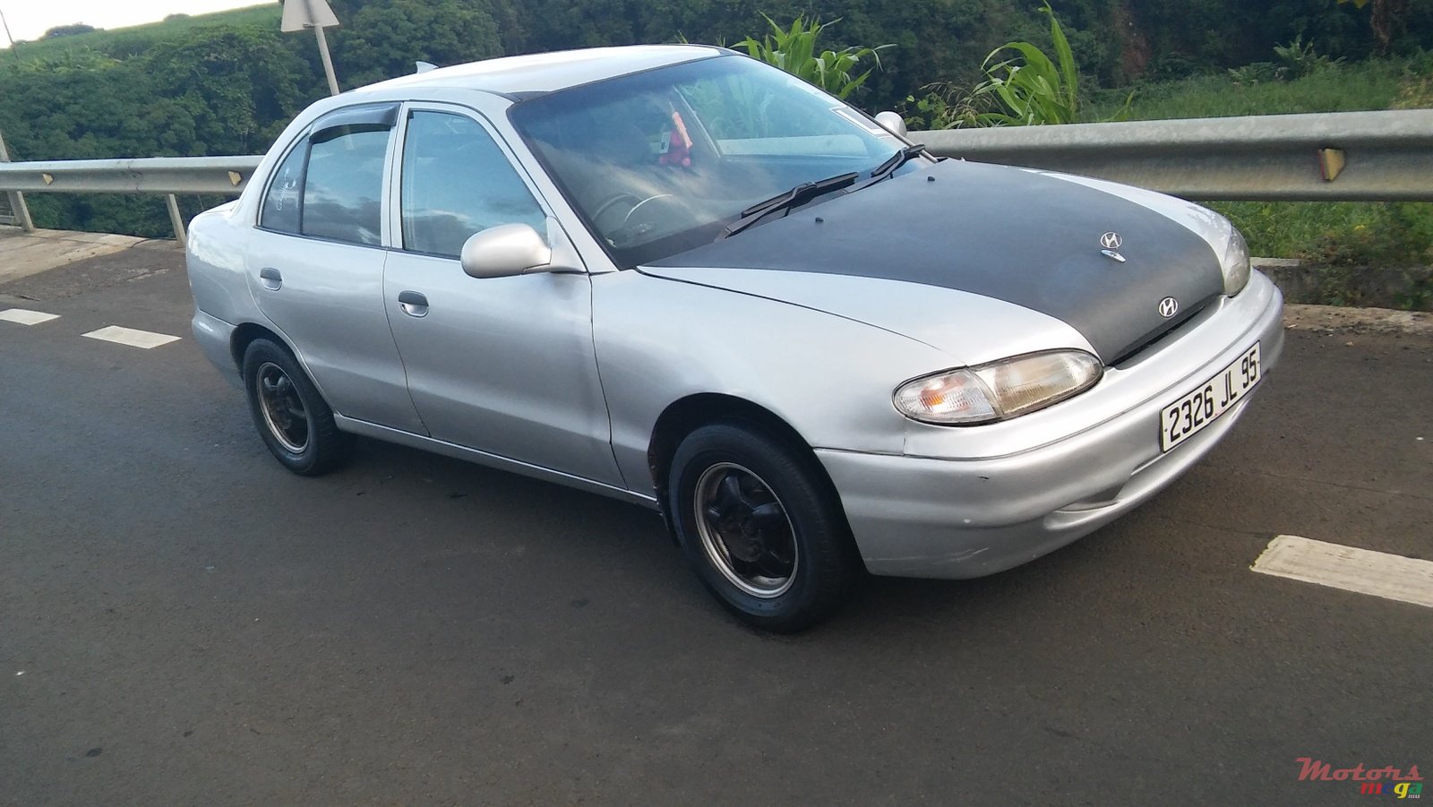 1995' Hyundai photo #2