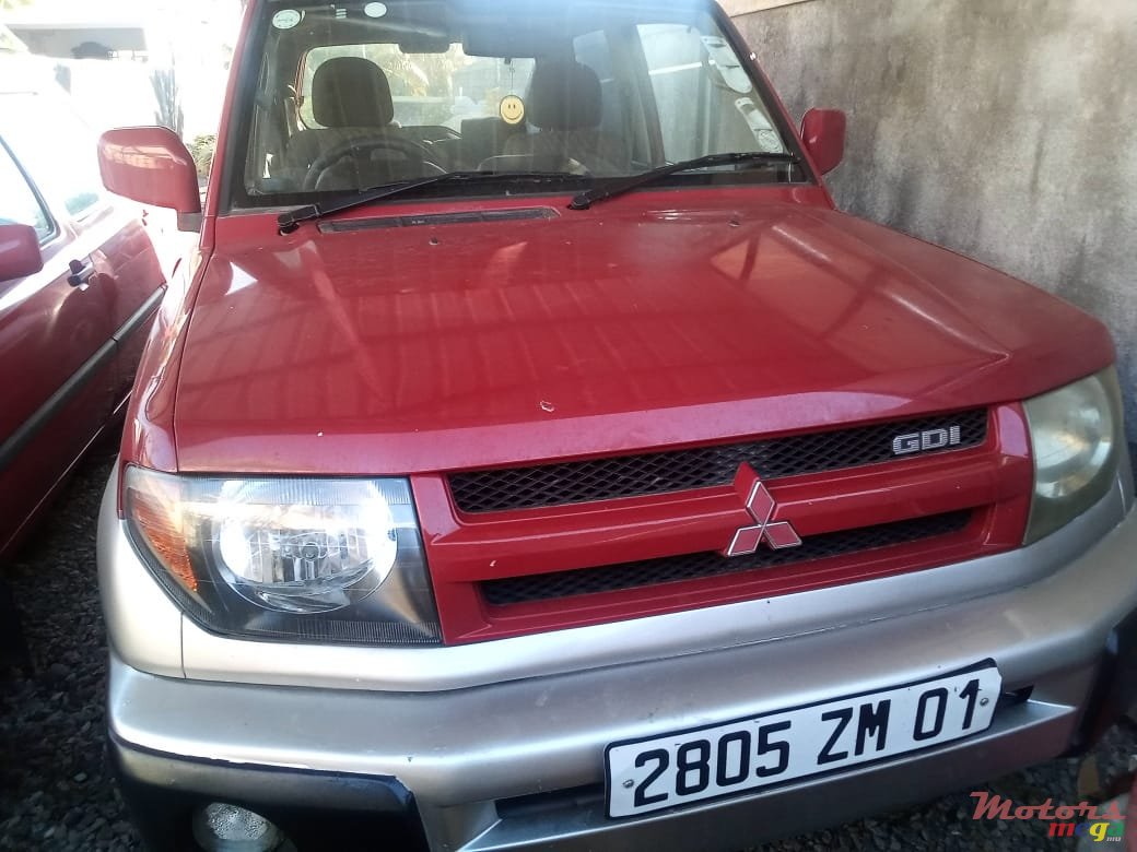 2001' Mitsubishi Shogun Pinin photo #1