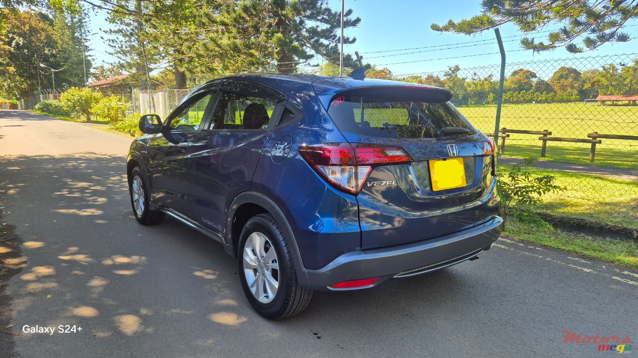 2014' Honda HR-V Vezel photo #4