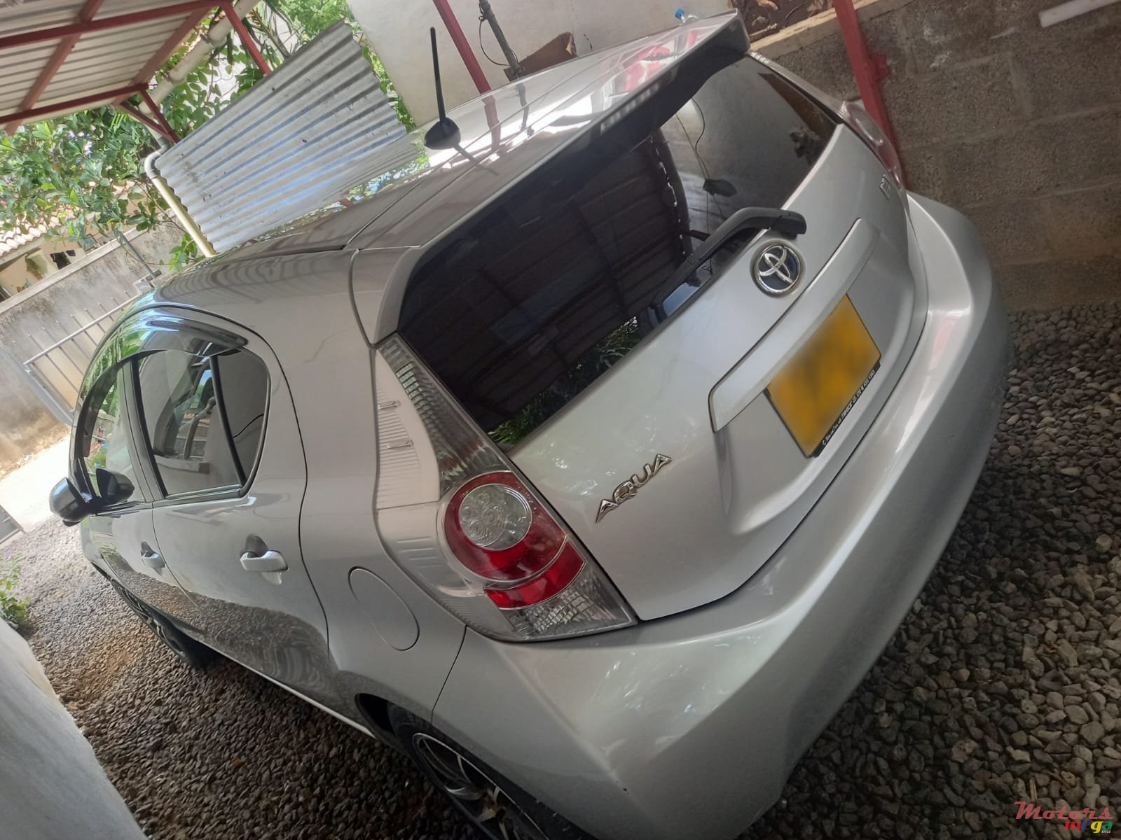 2014' Toyota Aqua photo #5