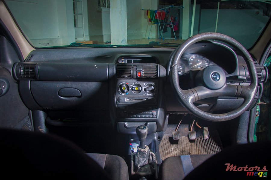 2000' Opel Corsa photo #3