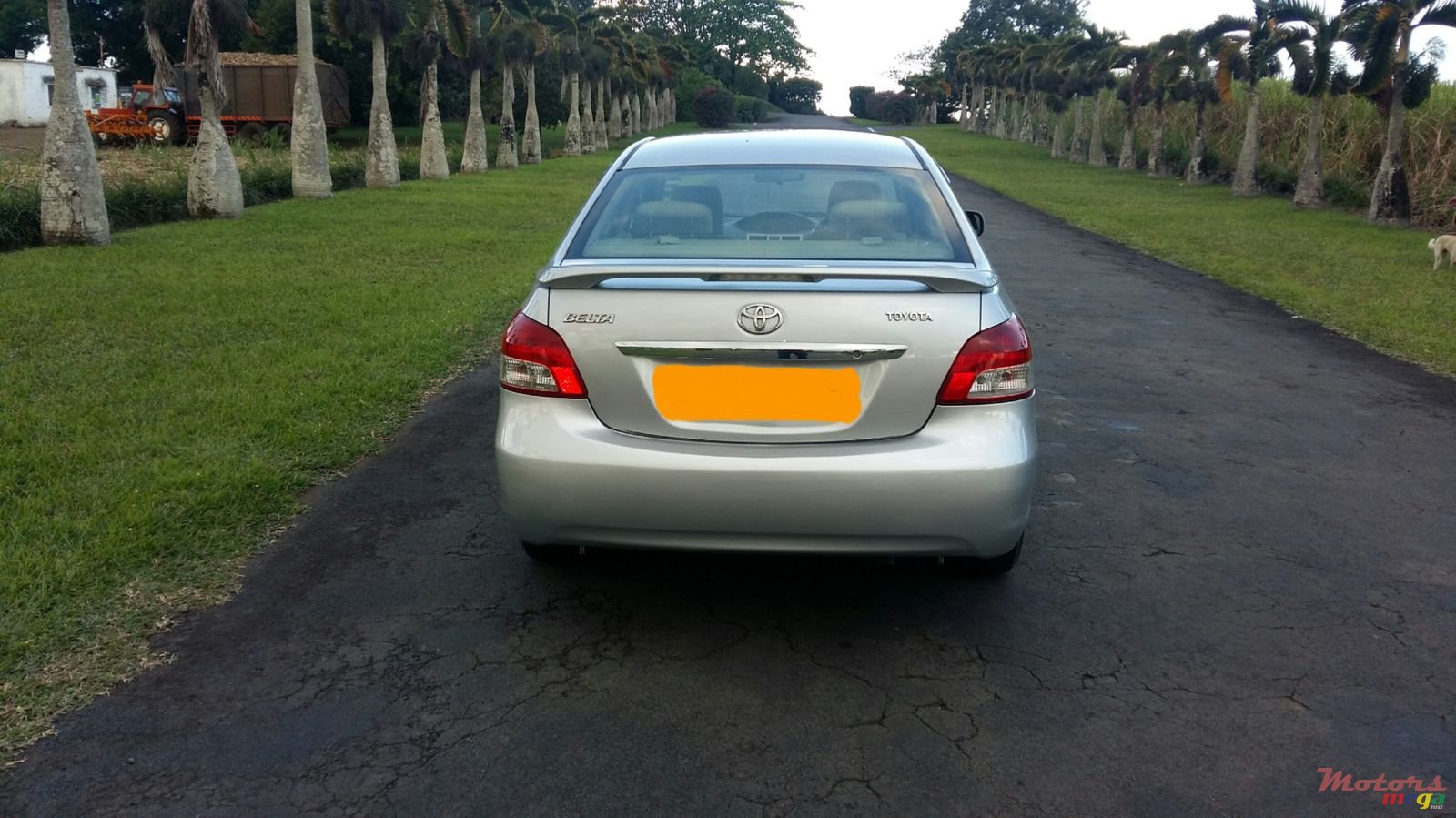 2006' Toyota Belta photo #2