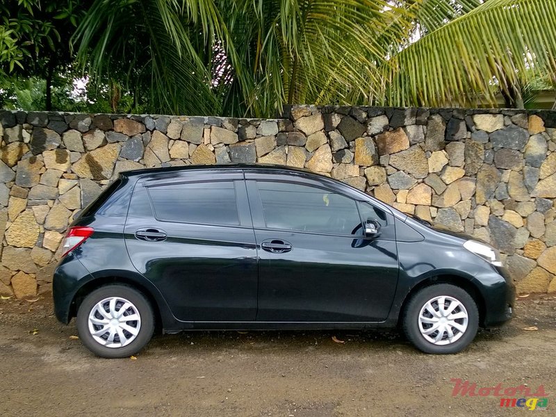 2012' Toyota Vitz photo #1