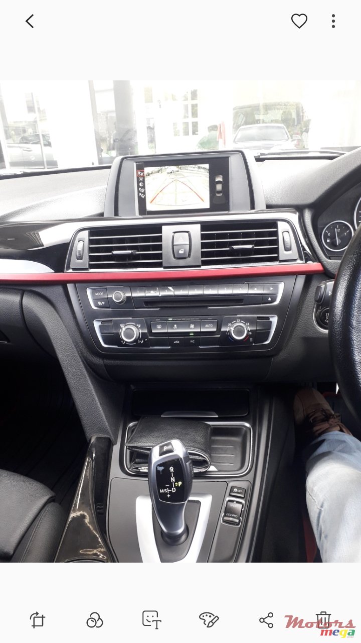 2013' BMW 3 Series photo #3