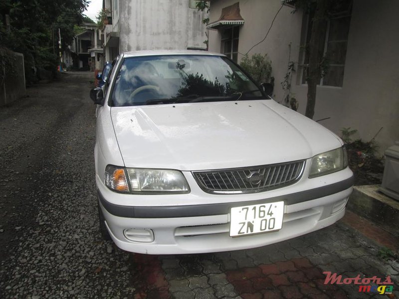 2000' Nissan Sunny B15 photo #2