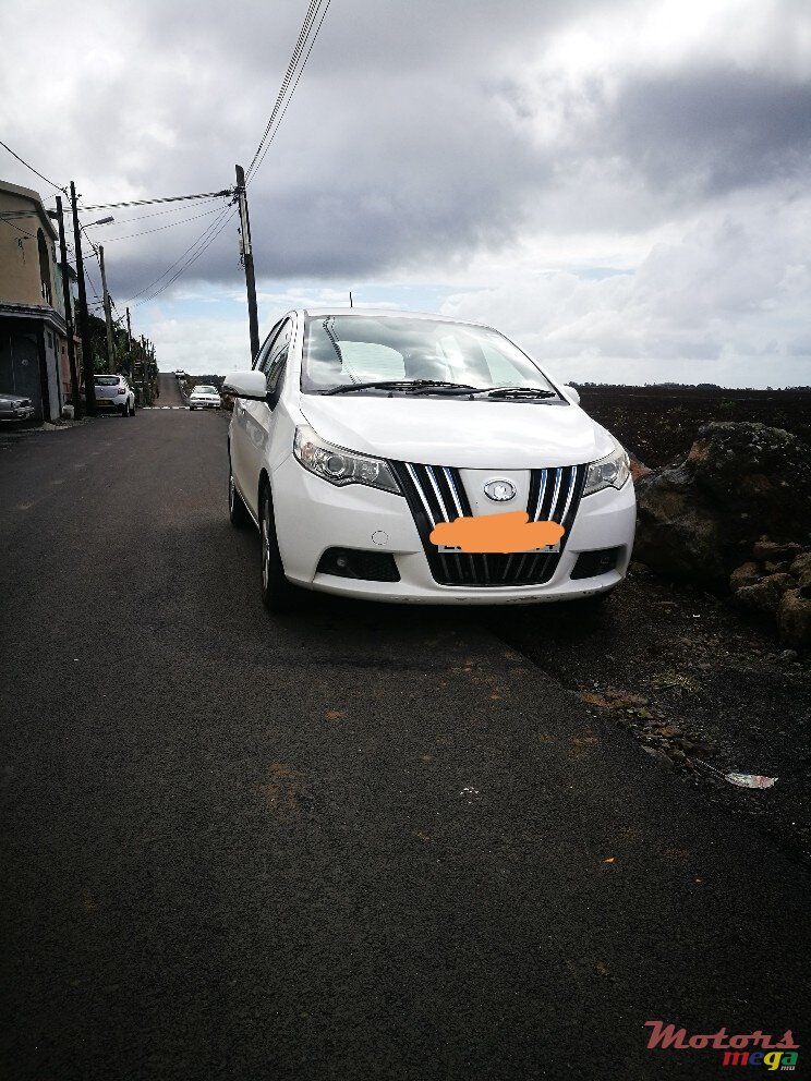 2014' GWM Voleex photo #2