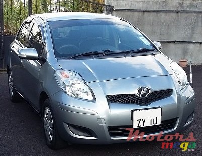 2010' Toyota Vitz photo #1