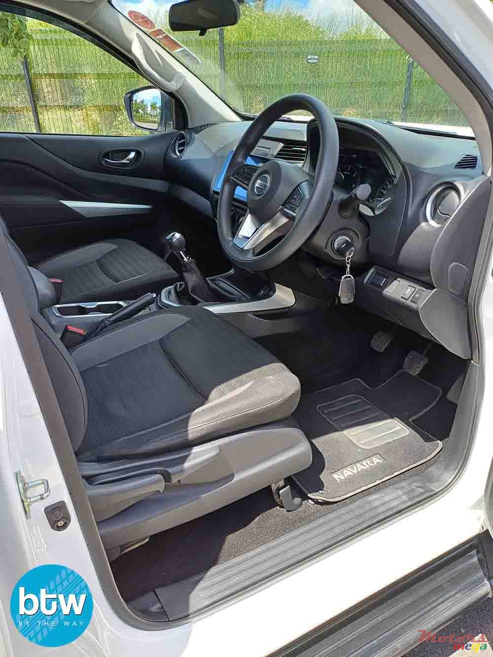 2023' Nissan Navara D23 4x2 photo #5