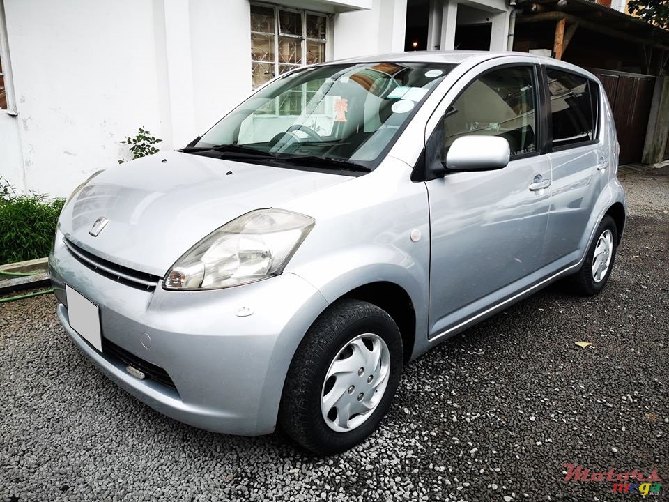 2005' Toyota Passo photo #4