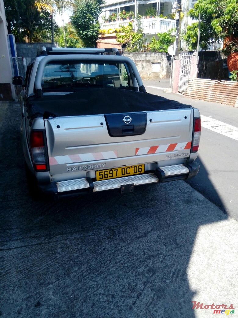 2006' Nissan Hardbody photo #3