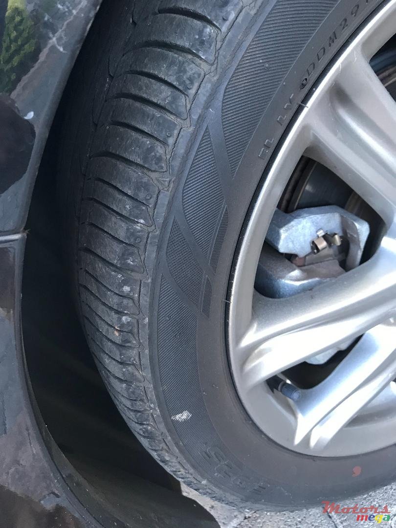 2018' Toyota Vitz RS photo #5