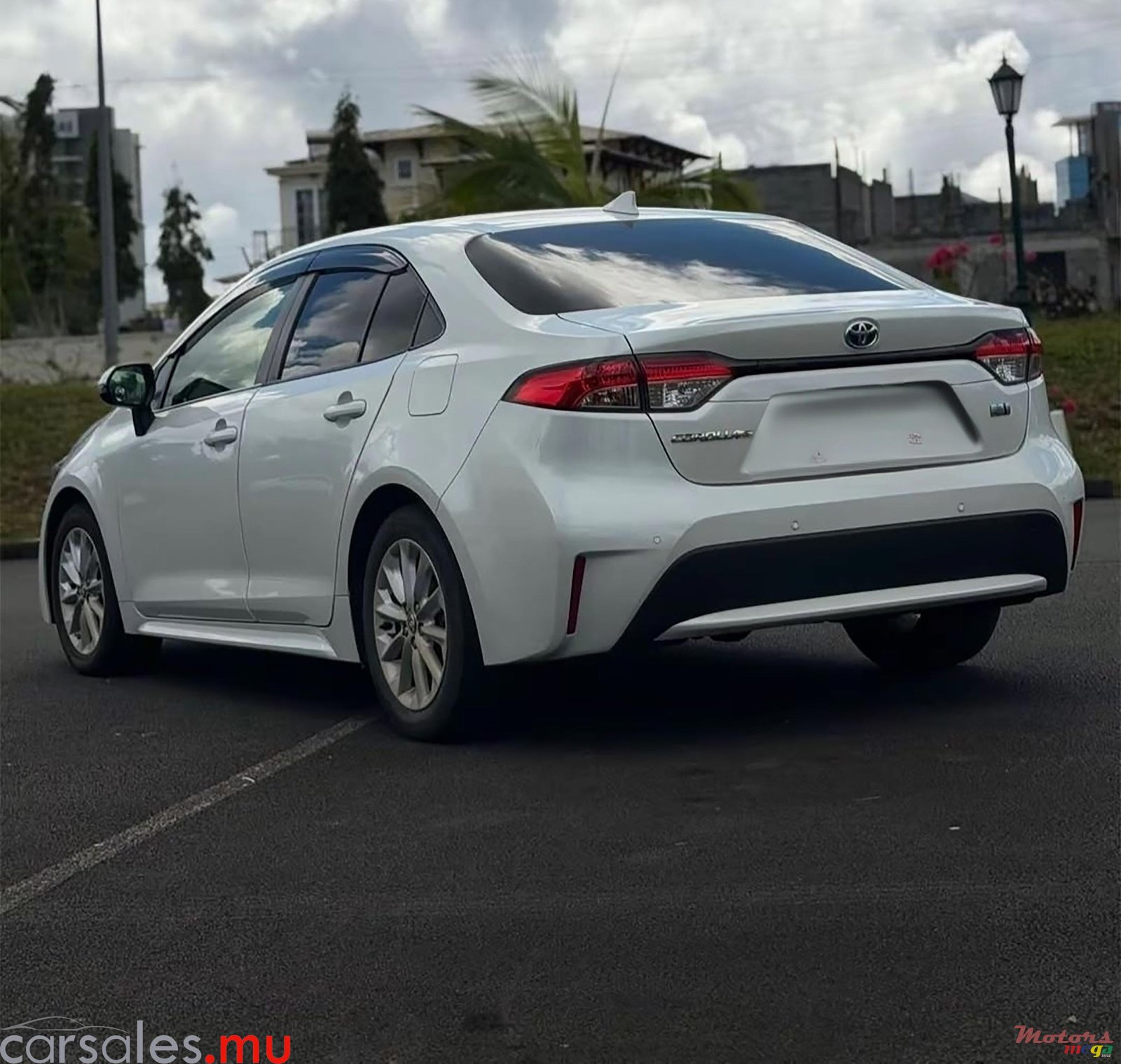 2022' Toyota Corolla 1.8 Hybrid photo #4