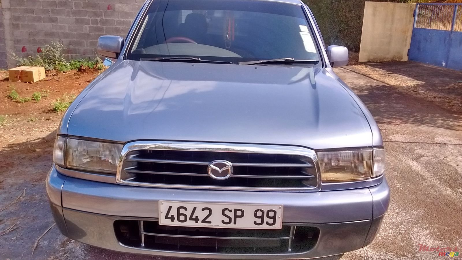 1999' Mazda photo #2