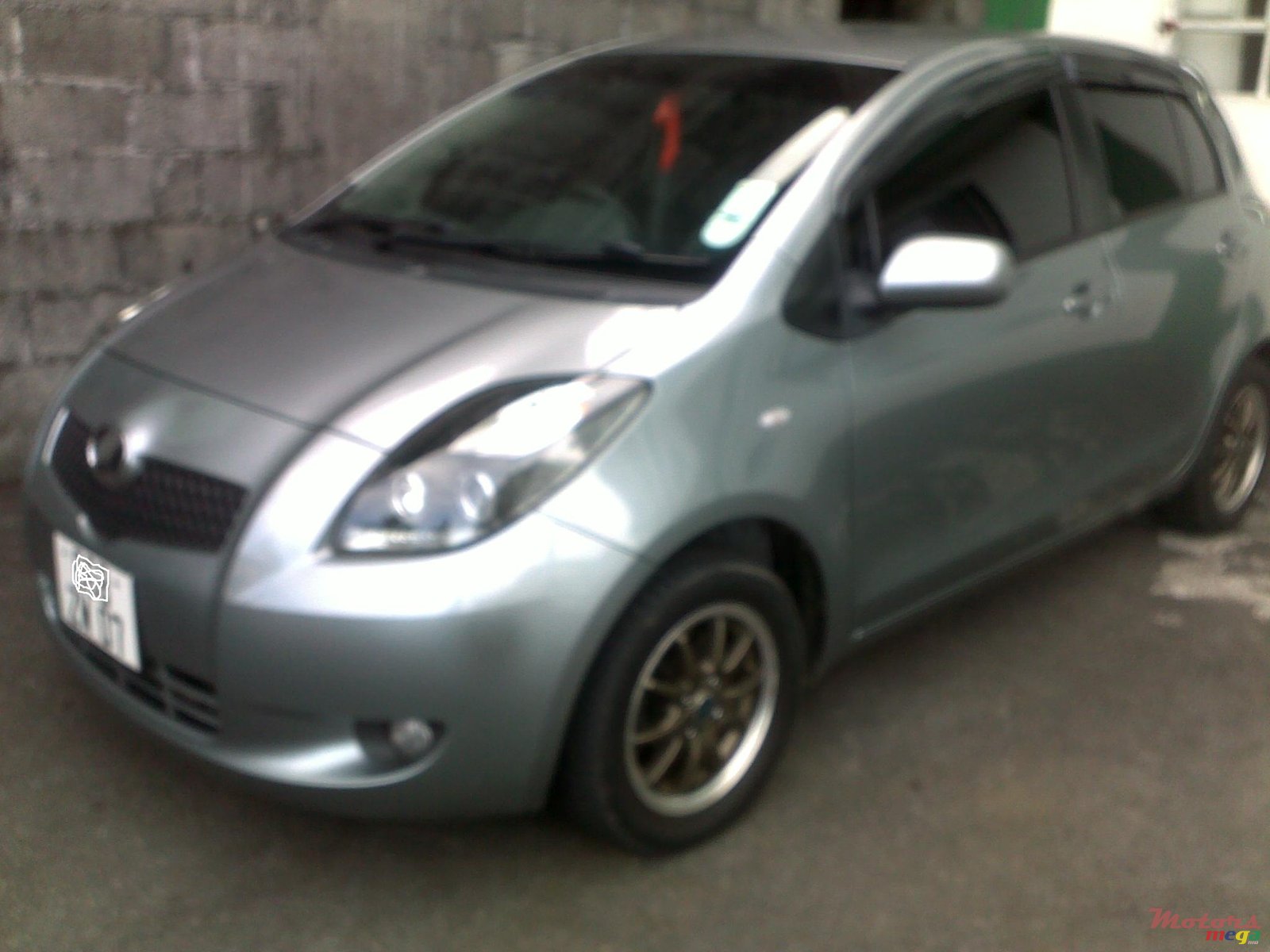2007' Toyota VITZ 1300 cc photo #1