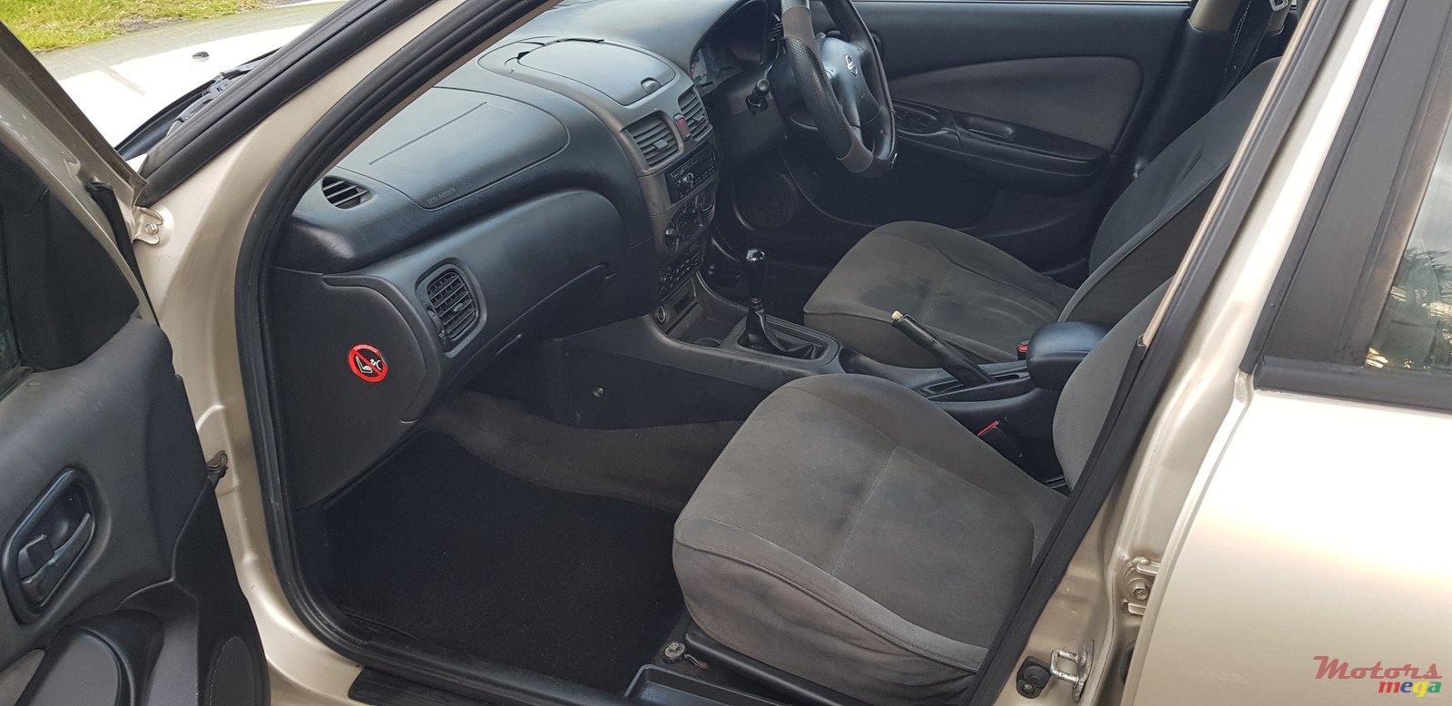 2005' Nissan Sunny VIP saloon photo #4