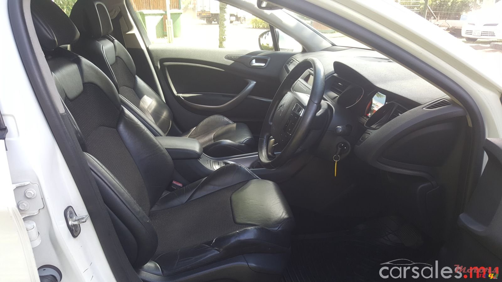 2010' Citroen C5 Hdi 2.0 photo #5