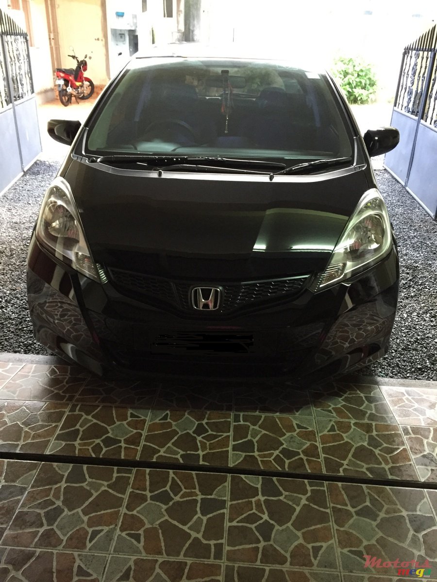 2011' Honda Fit photo #1