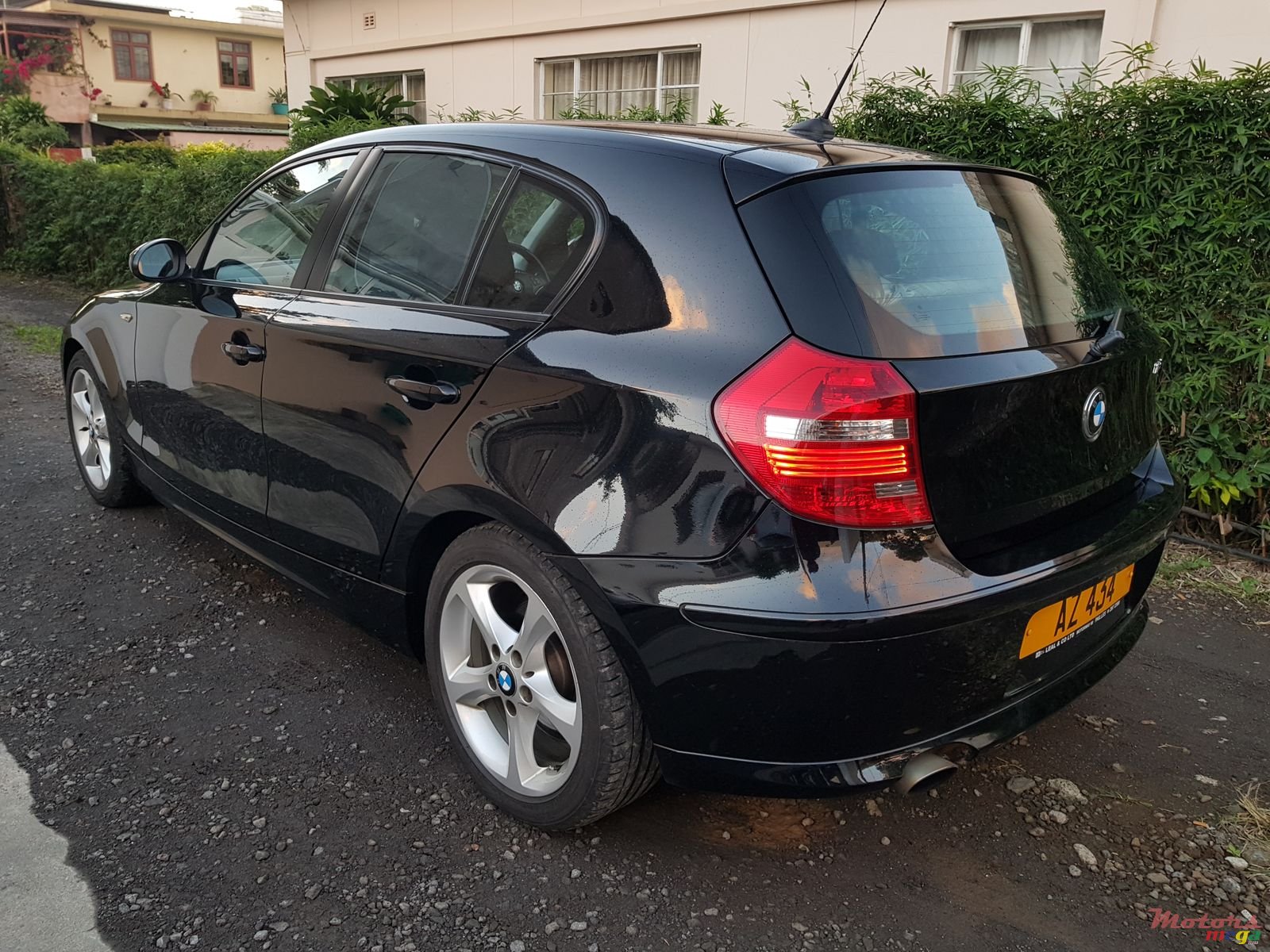 2009' BMW 116 AUTOMATIC photo #3