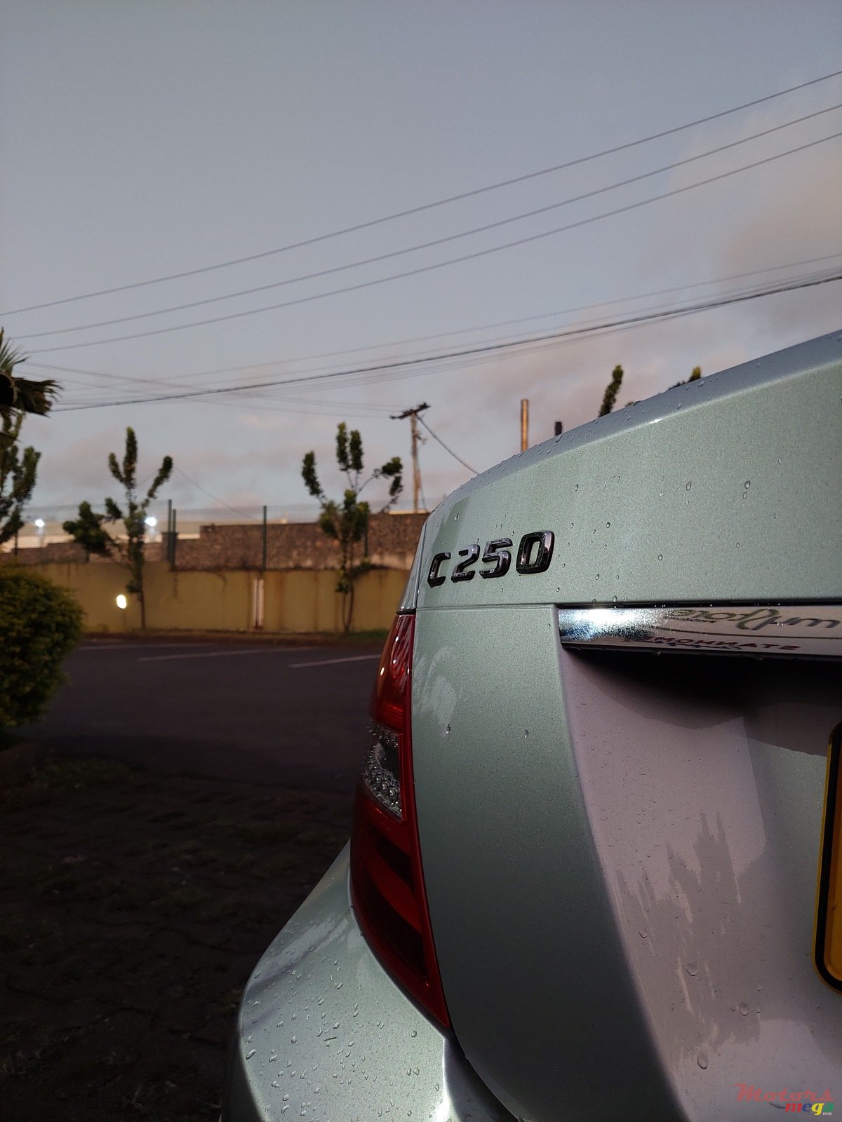 2013' Mercedes-Benz C-Class C250 photo #3