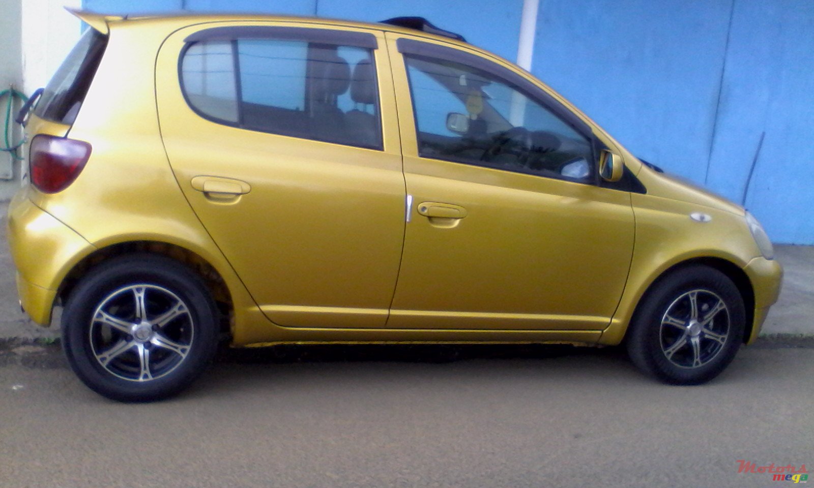 2000' Toyota Vitz Nil photo #1
