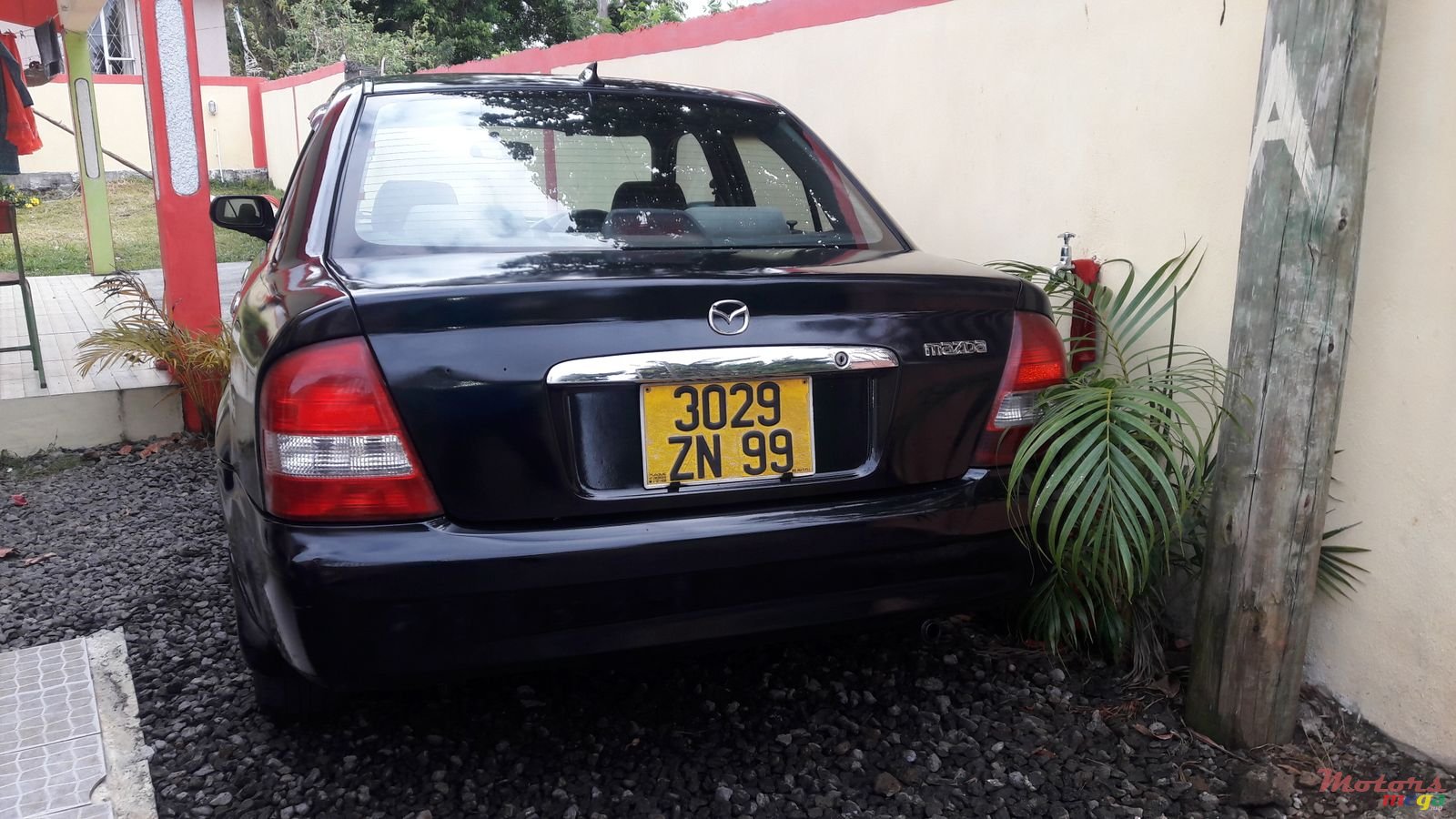 1999' Mazda 323 photo #2