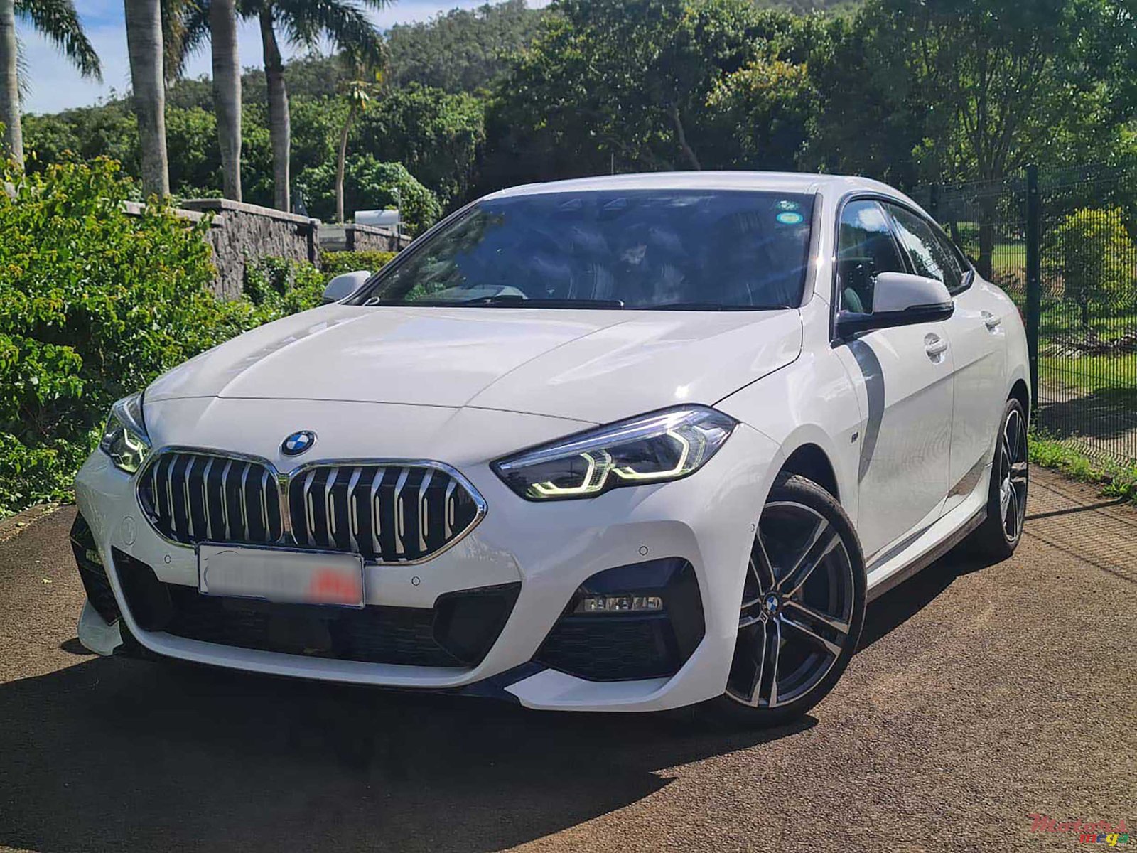 2021' BMW 218 MSport Line photo #2