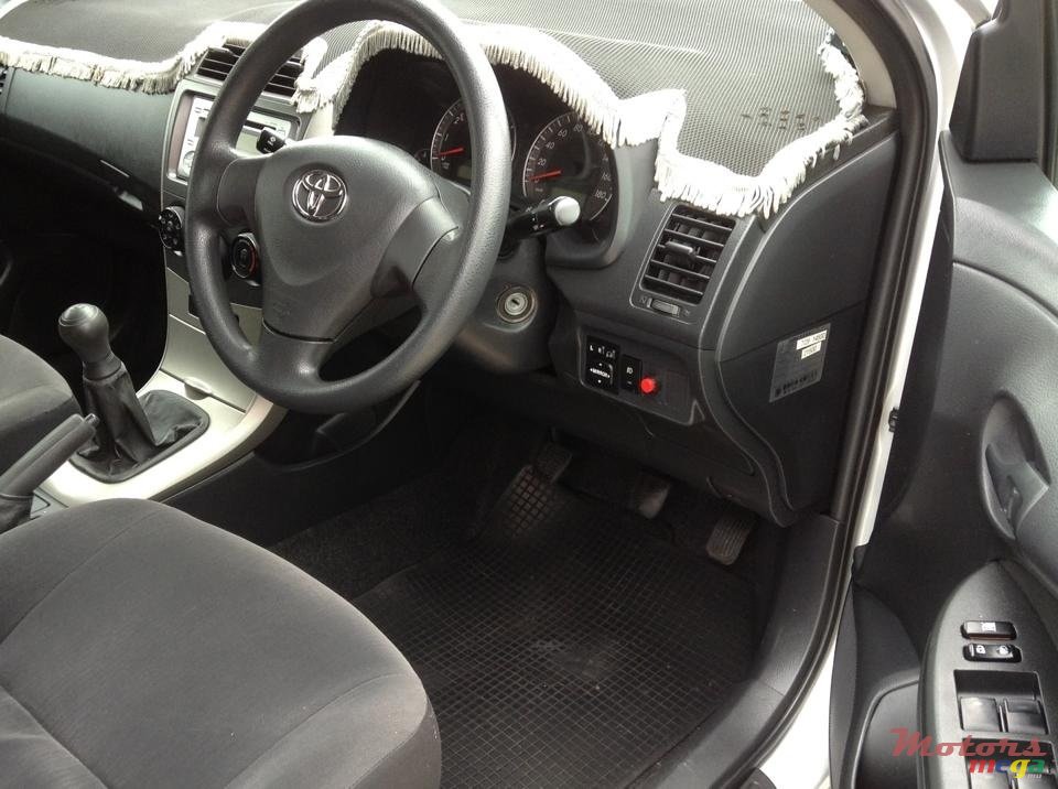 2007' Toyota Corolla Fielder  photo #5