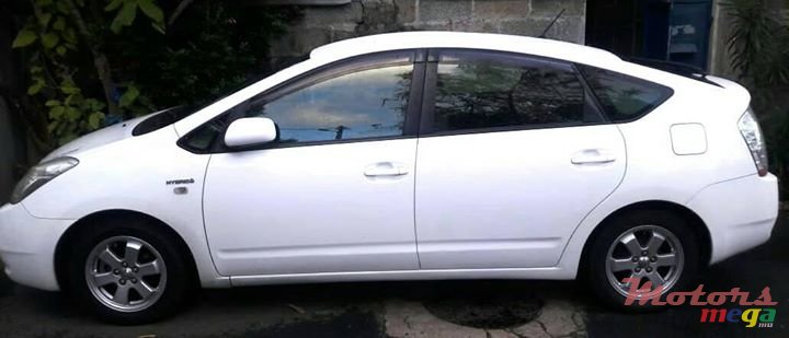 2009' Toyota Prius non photo #3