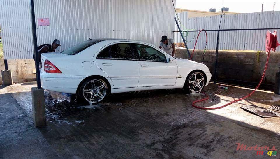 2001' Mercedes-Benz C-Class photo #5