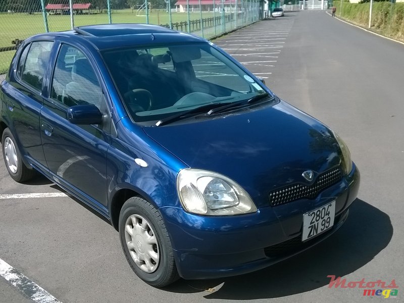 1999' Toyota Vitz Limited photo #1