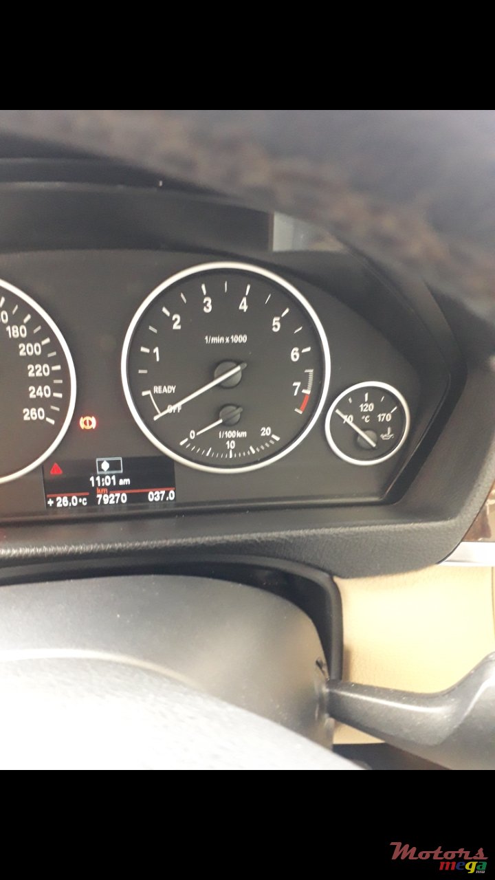 2013' BMW 3 Series photo #5