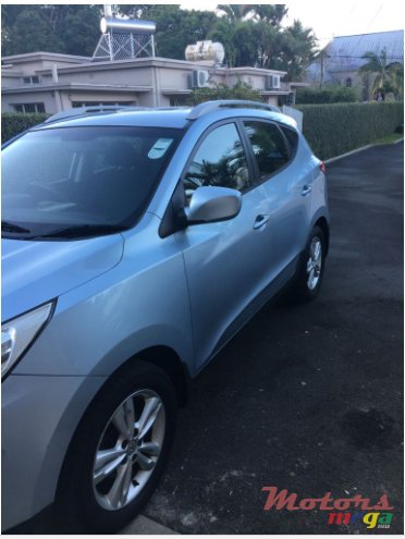 2010' Hyundai ix35 photo #2