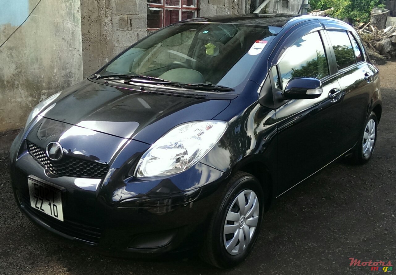 2010' Toyota Vitz photo #1