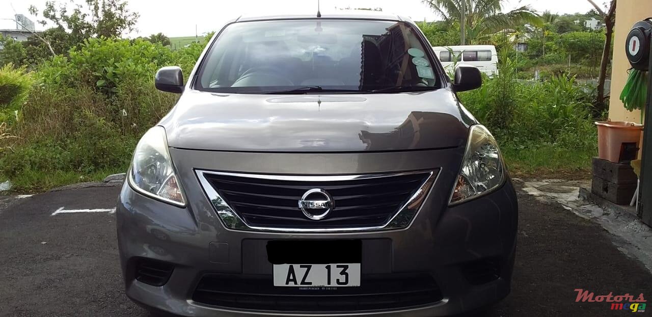 2013' Nissan Almera photo #1