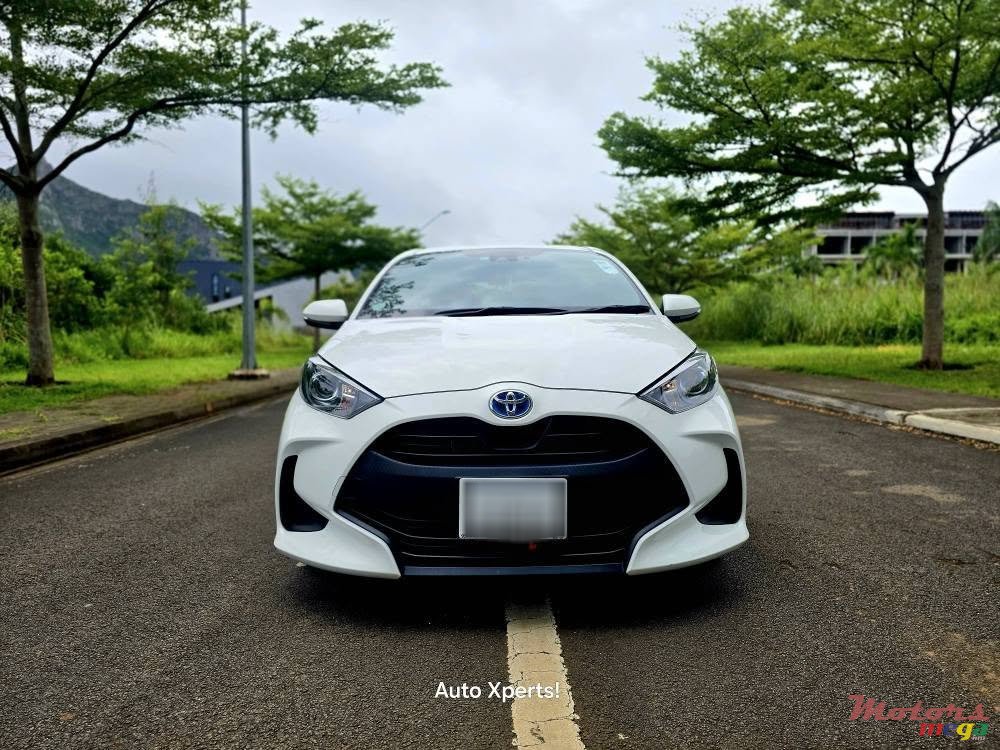2020' Toyota Yaris photo #1