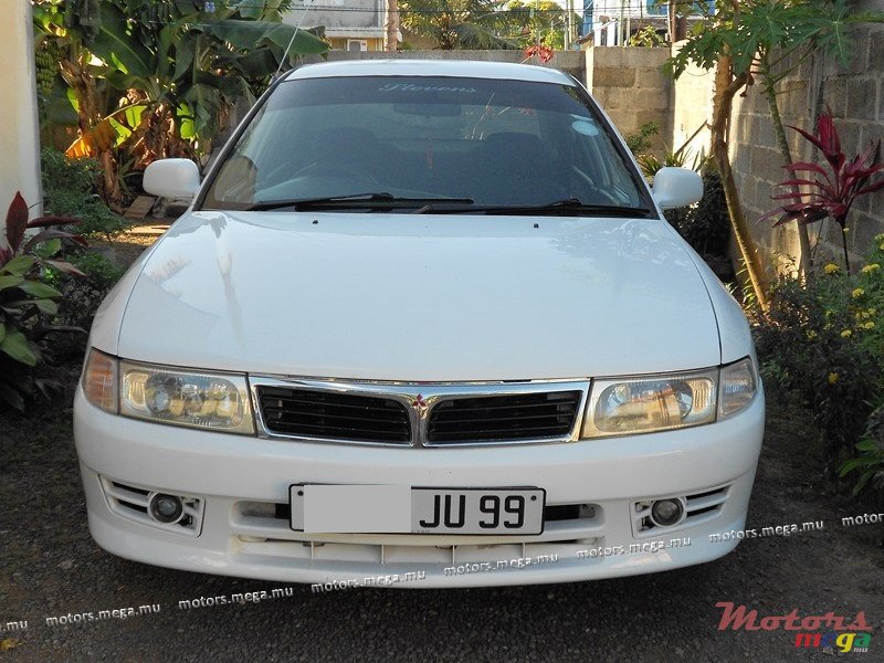 1999' Mitsubishi Lancer photo #1