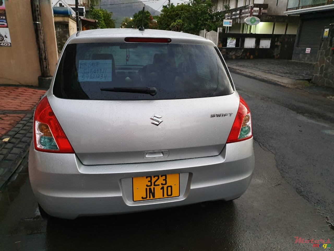 2010' Suzuki Swift Normal photo #2