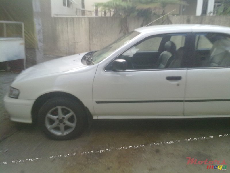 1999' Nissan Sunny B14 photo #5