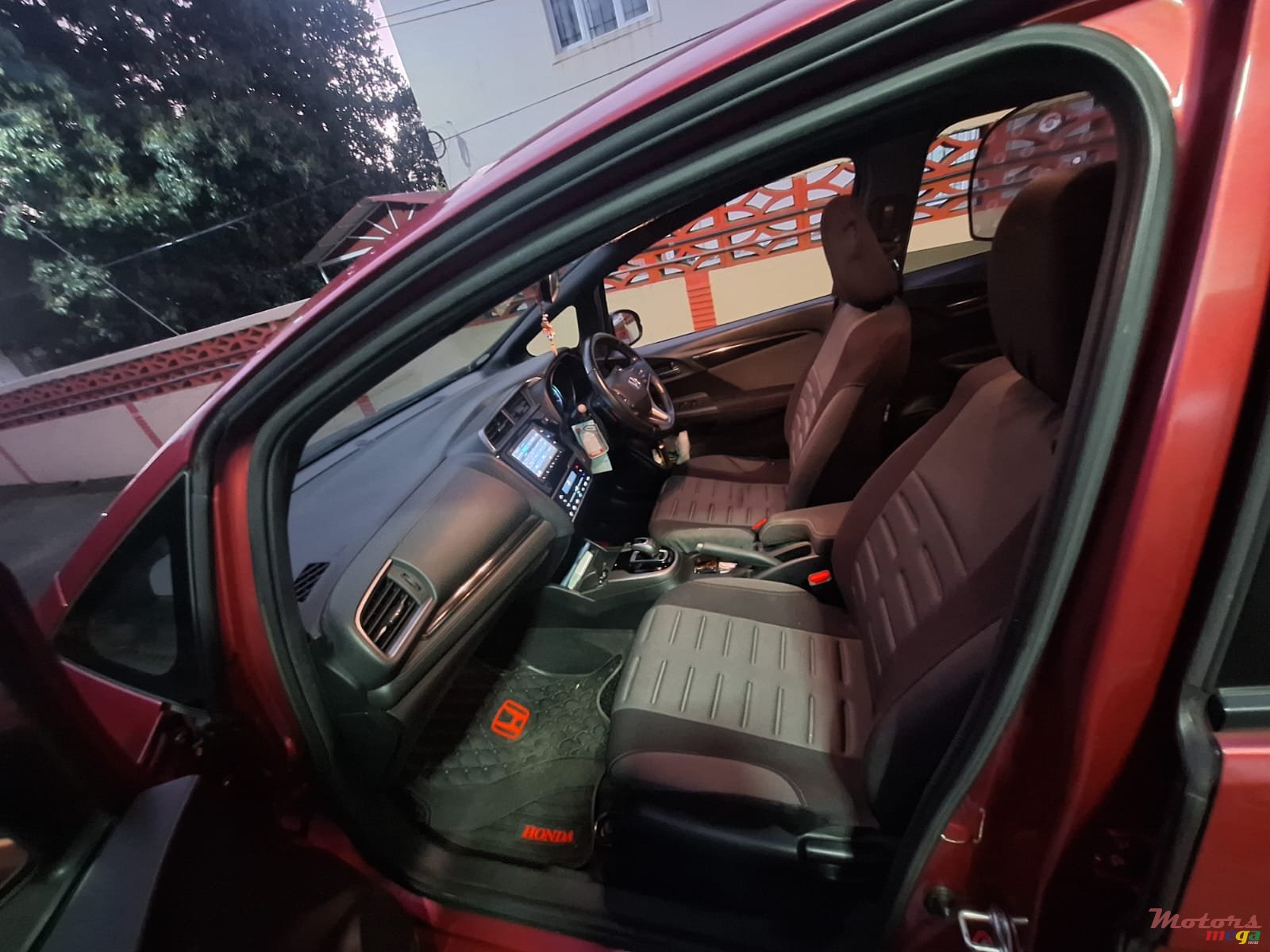 2019' Honda Fit photo #2