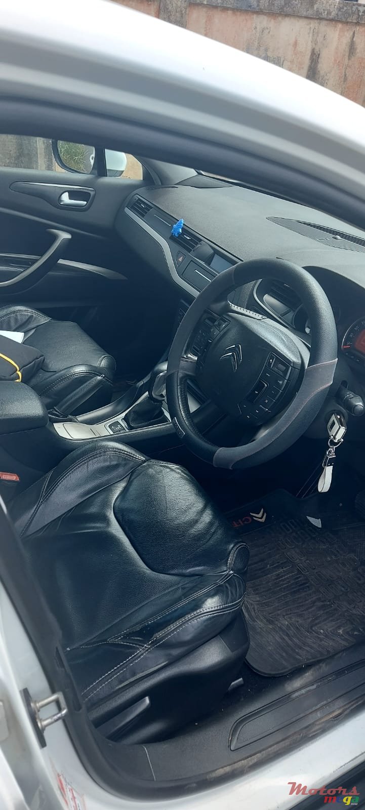 2013' Citroen C5 photo #7