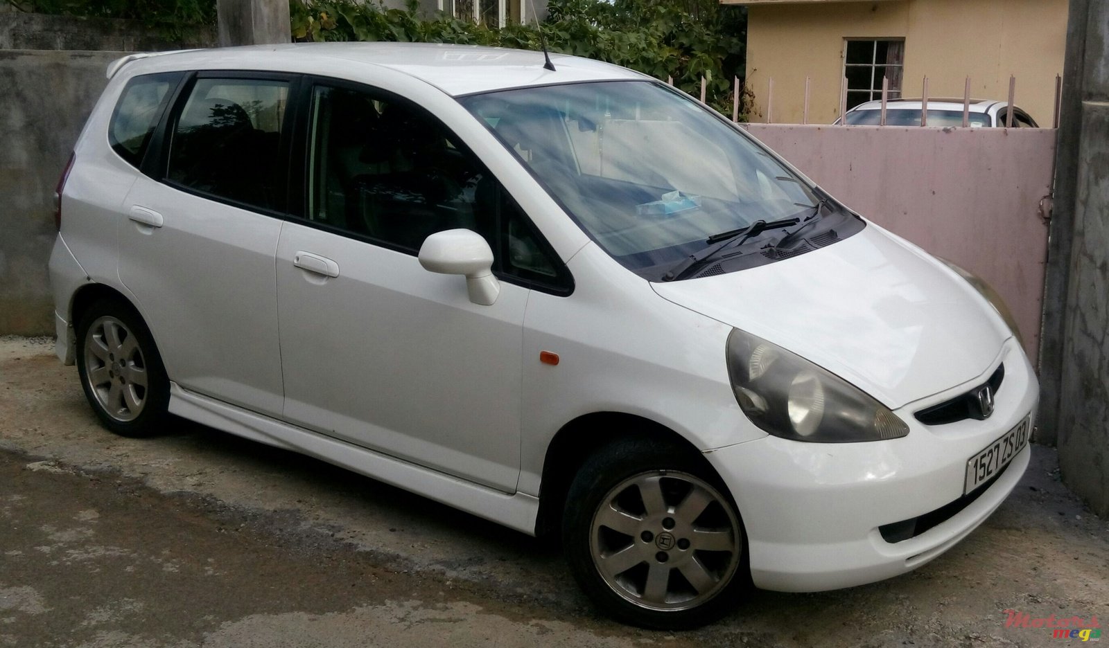 2003' Honda Jazz photo #2