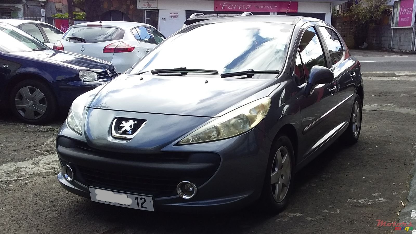 2012' Peugeot 207 photo #1