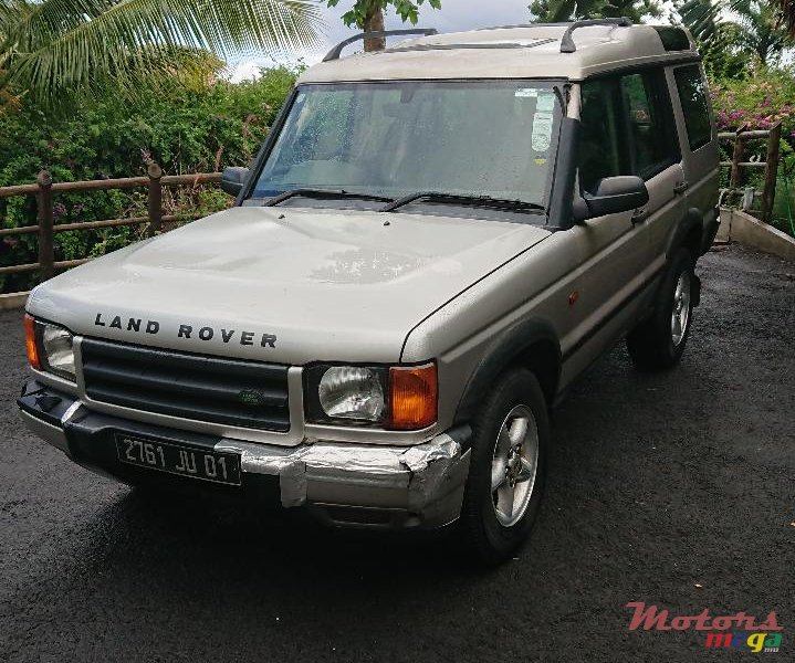2001' Land Rover Discovery Series II photo #1