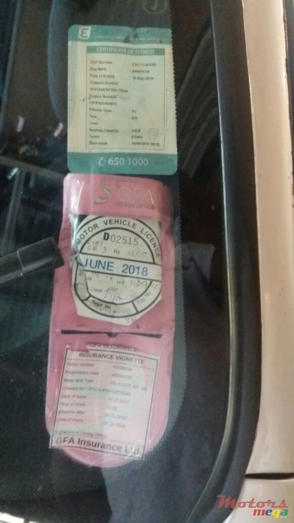 2000' Peugeot 106 photo #6